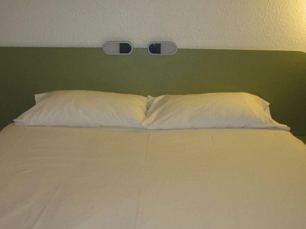Ibis Budget Aix En Provence Est Le Canet Meyreuil Exterior foto